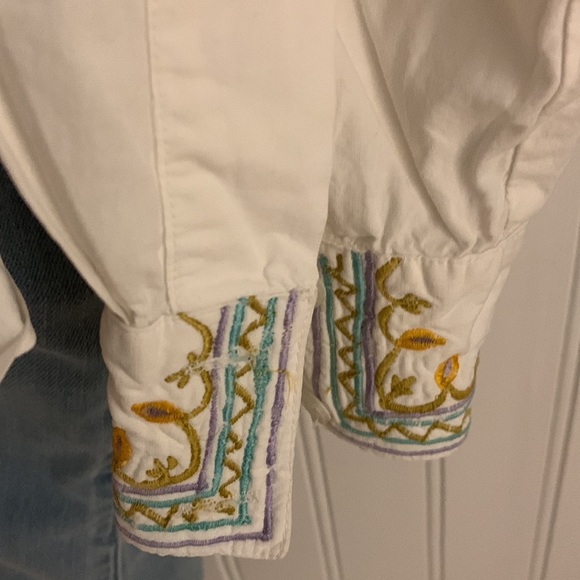 PAIGE light Jean color Joggers with vintage embroidery button down shirt - Picture 6 of 16
